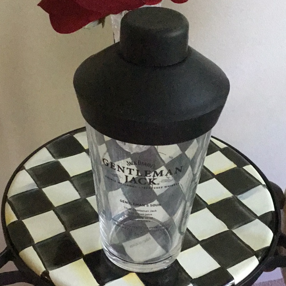 New Jack Daniels gentleman Jack shaker